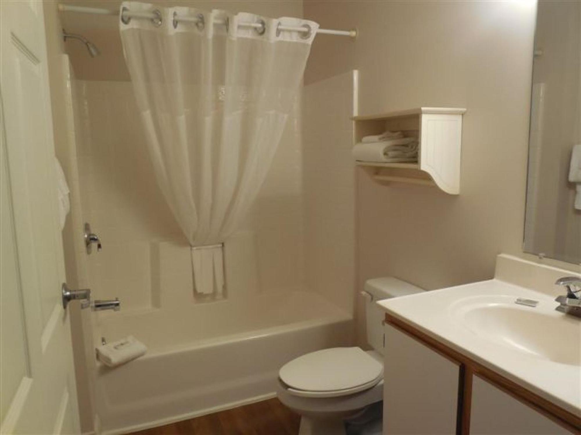 Affordable Suites Шелби Экстерьер фото